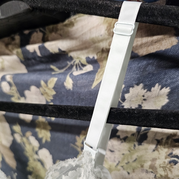 Vintage Charmode Mint Green with Ivory Lace Trim Chemise Slip Nightgown Size 38 - Picture 7 of 8